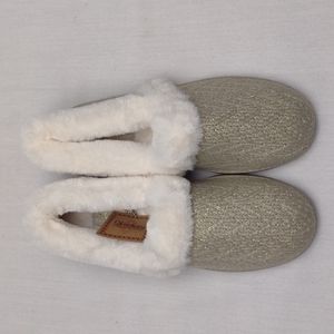 Skechers Cozy Lite Knit Slippers. 